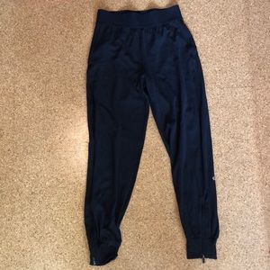 Lululemon joggers